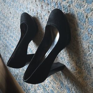Style and company high heels, velvet black, size 10, never worn